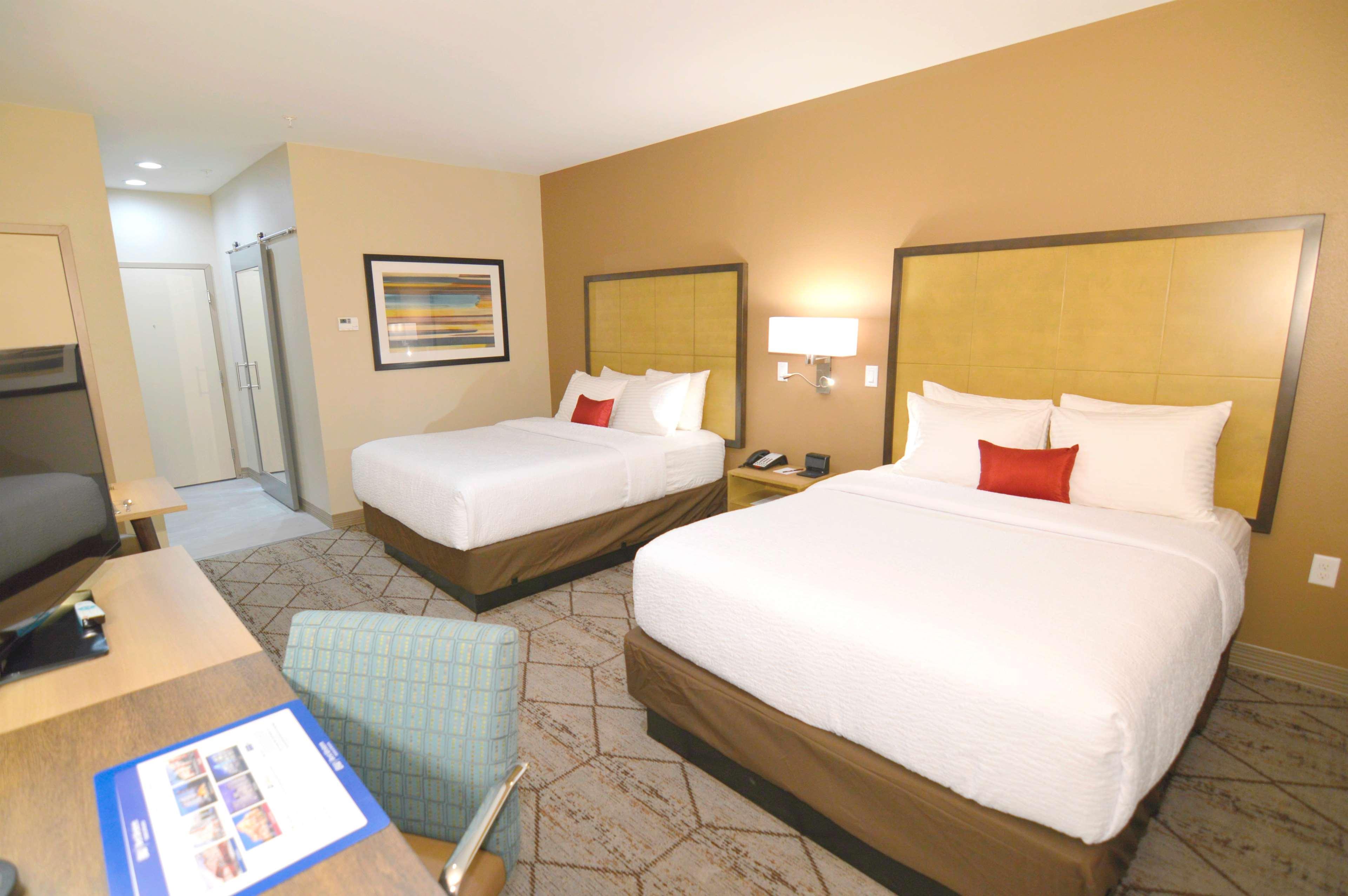 Best Western Plus Pleasanton Hotel Zewnętrze zdjęcie