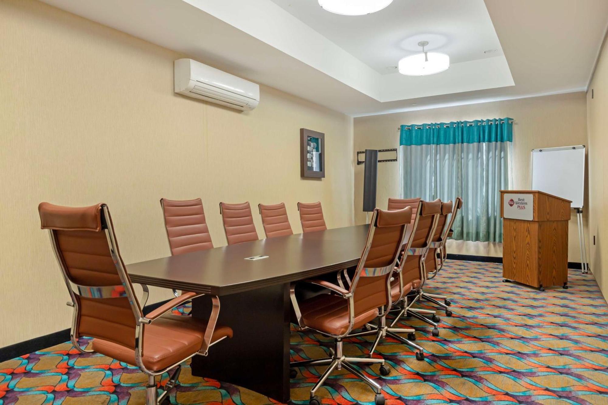 Best Western Plus Pleasanton Hotel Zewnętrze zdjęcie